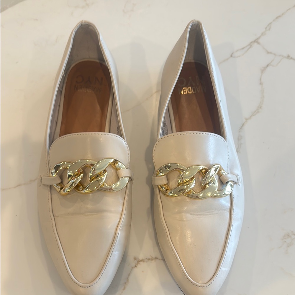Steve Madden Cream Loafers with Gold Chain